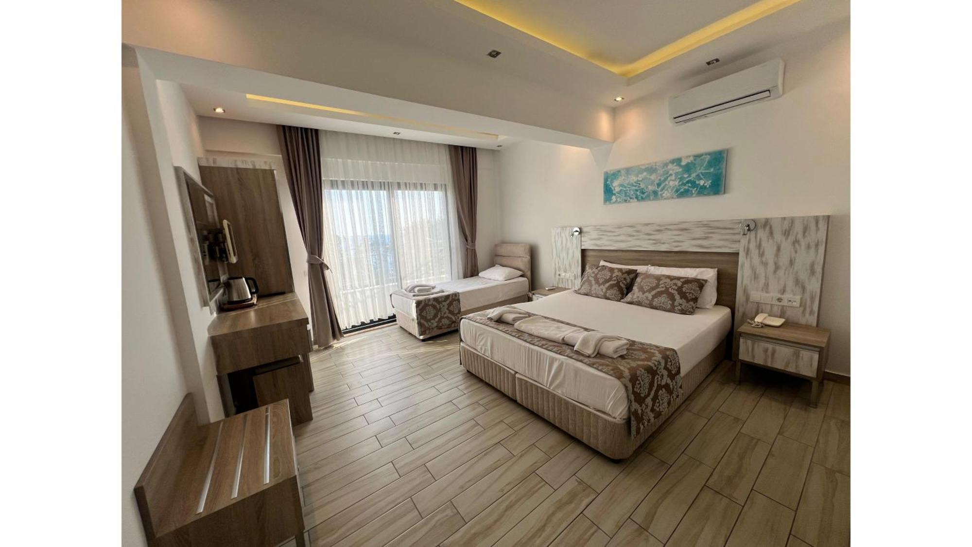 Sardunya Andifli Otel Kaş Esterno foto