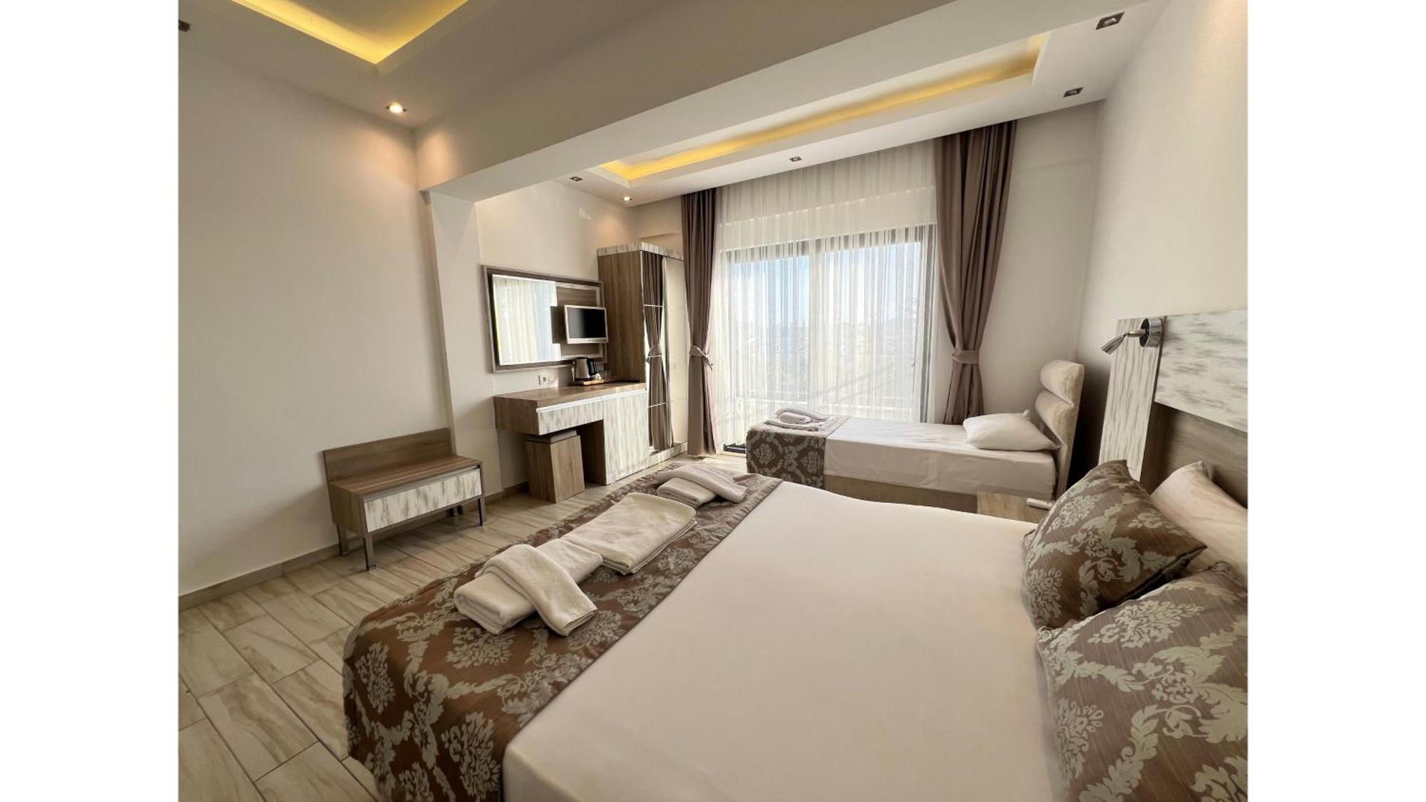 Sardunya Andifli Otel Kaş Esterno foto