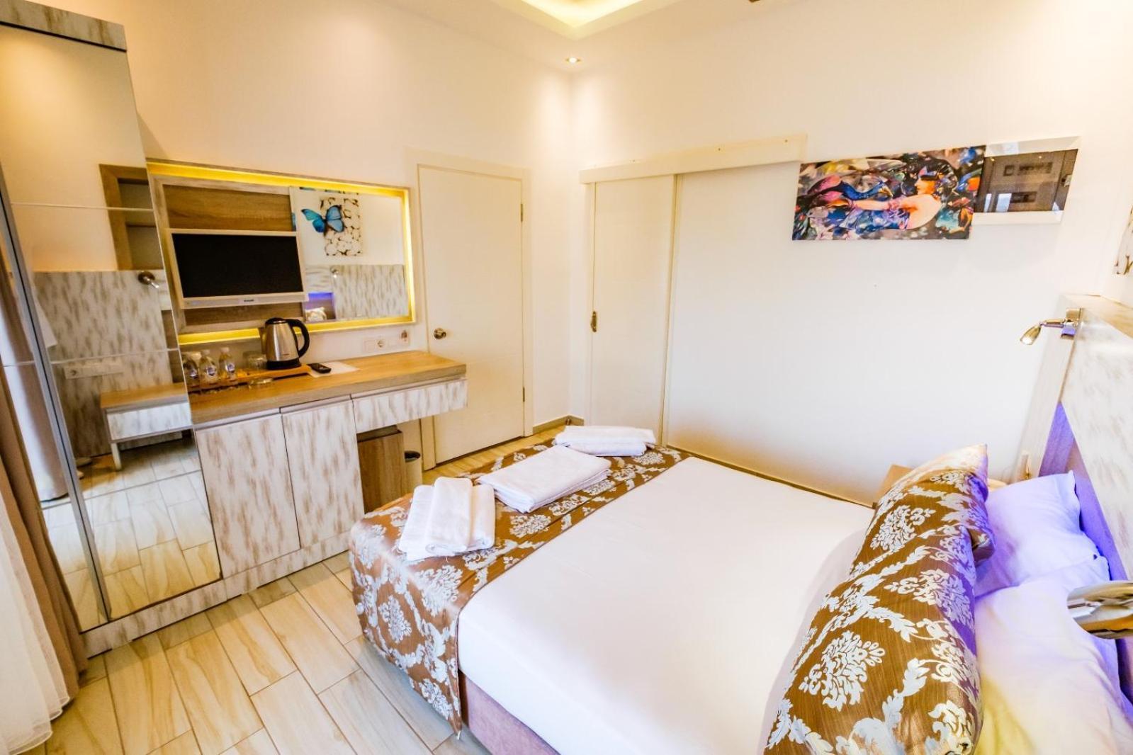 Sardunya Andifli Otel Kaş Esterno foto